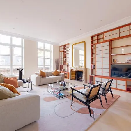 Timeless Elegance In Appartamento *