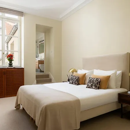Timeless Elegance In Apartamento *