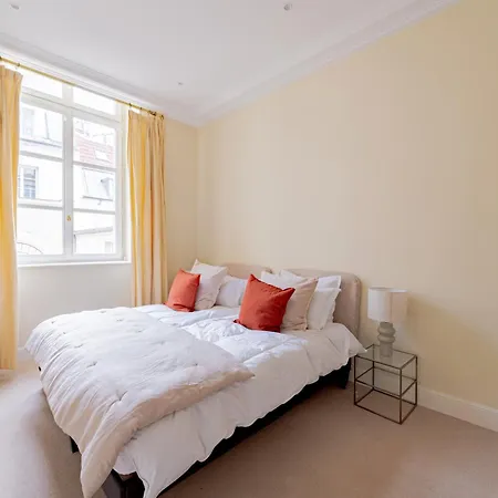 Apartamento Timeless Elegance In